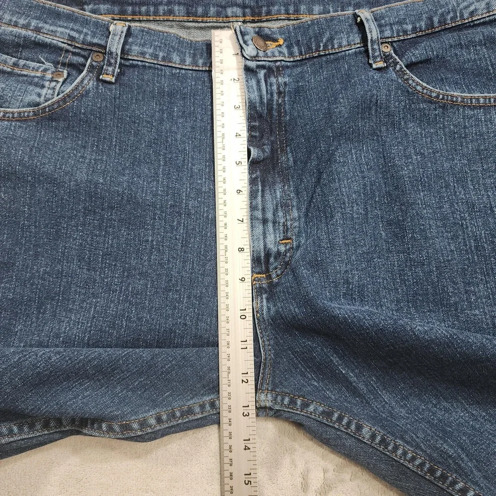 Wrangler Jeans Mens 40x30 Blue Medium Wash Relaxed Fit Straight Denim Casual